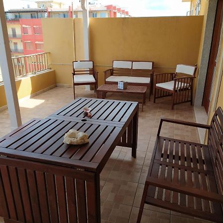 Il Piccolo Attico In Centro Apartment Pozzallo Exterior foto